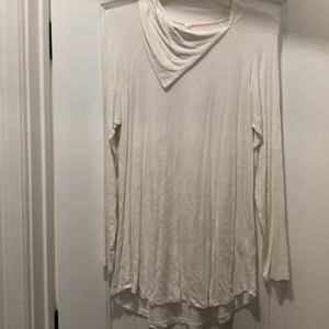 White long sleeve blouse